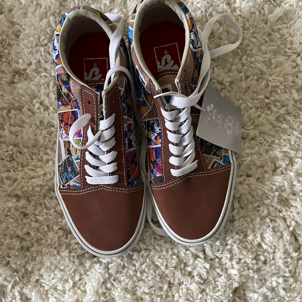 Vans Disney